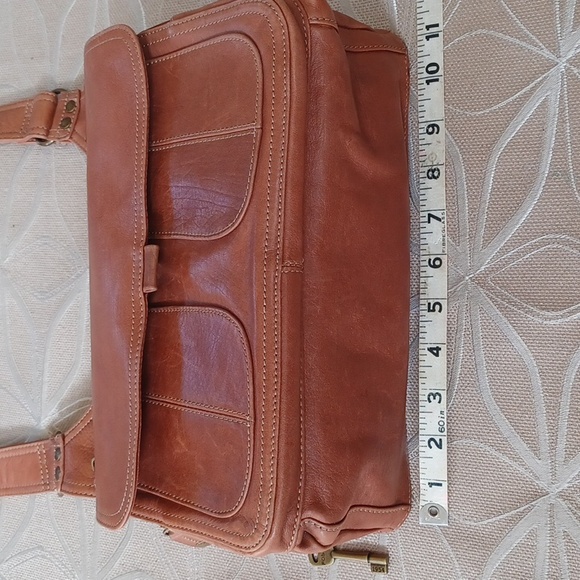 Fossil Leather Flap Organizer Bag! - Picture 7 of 16